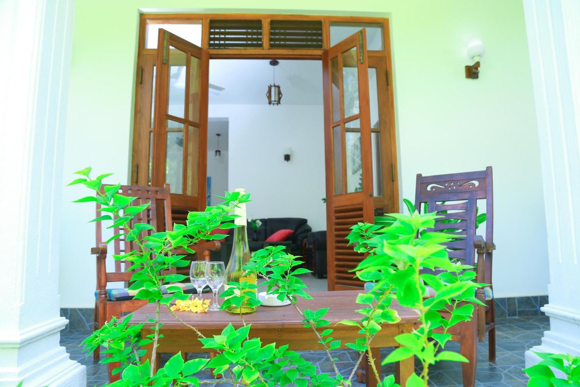 Residence Chanty Hikkaduwa Esterno foto