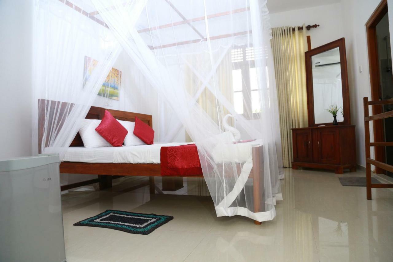 Residence Chanty Hikkaduwa Esterno foto