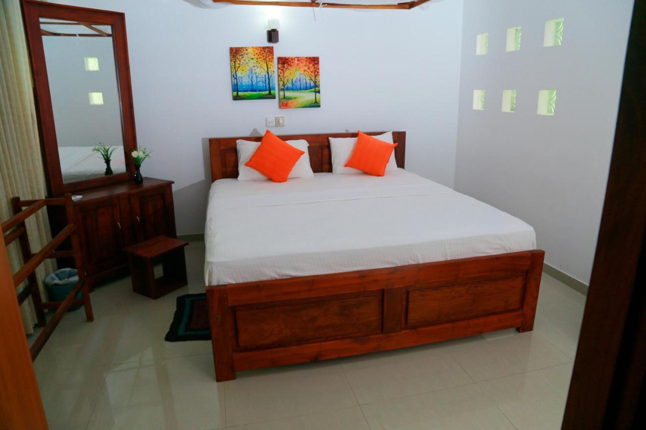 Residence Chanty Hikkaduwa Esterno foto