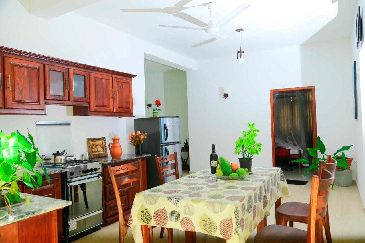 Residence Chanty Hikkaduwa Esterno foto
