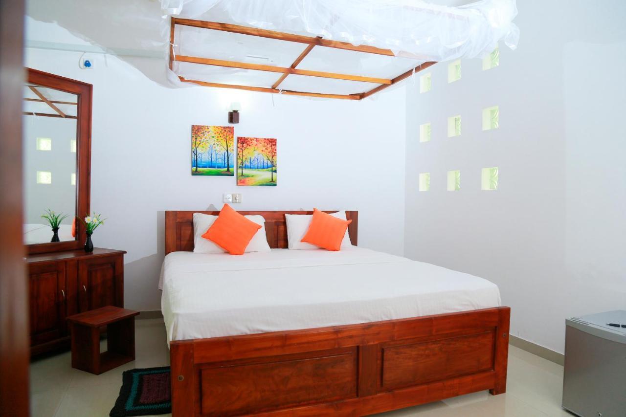 Residence Chanty Hikkaduwa Esterno foto